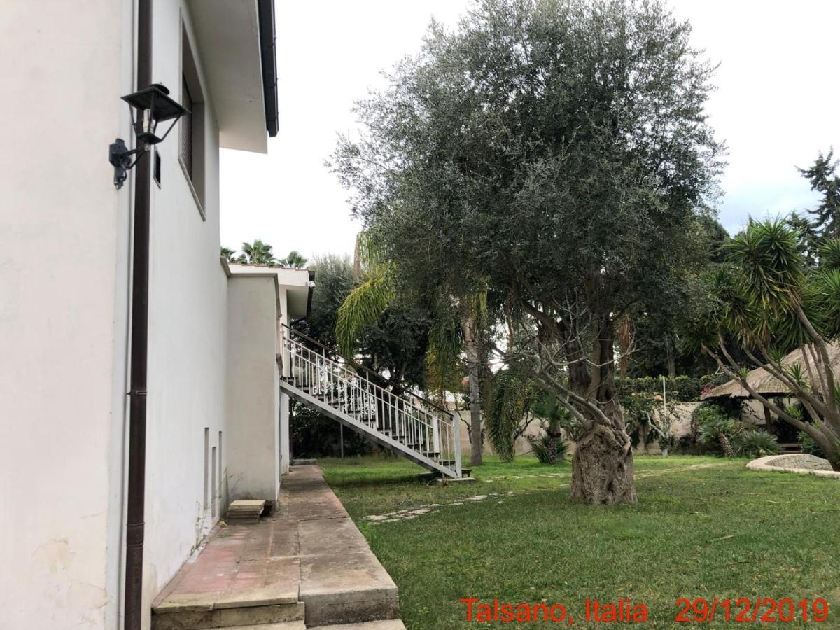 Relais Villa Lama Boutique Hotel Taranto Esterno foto